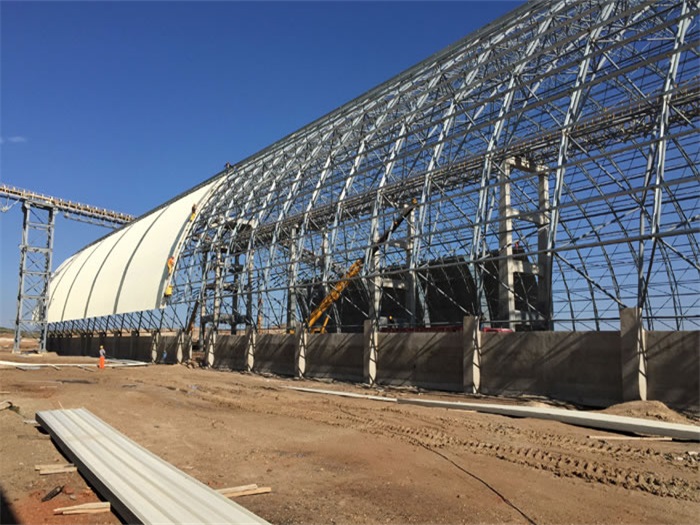 阿勒泰钢结构厂房